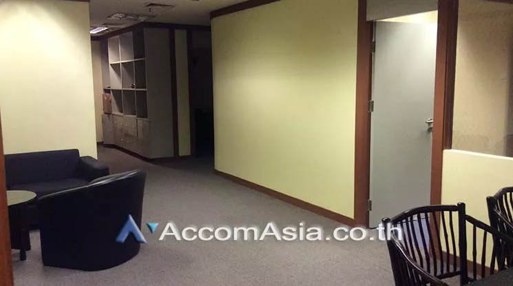 Split-type Air | Richmond Building Sukhumvit 26 Office